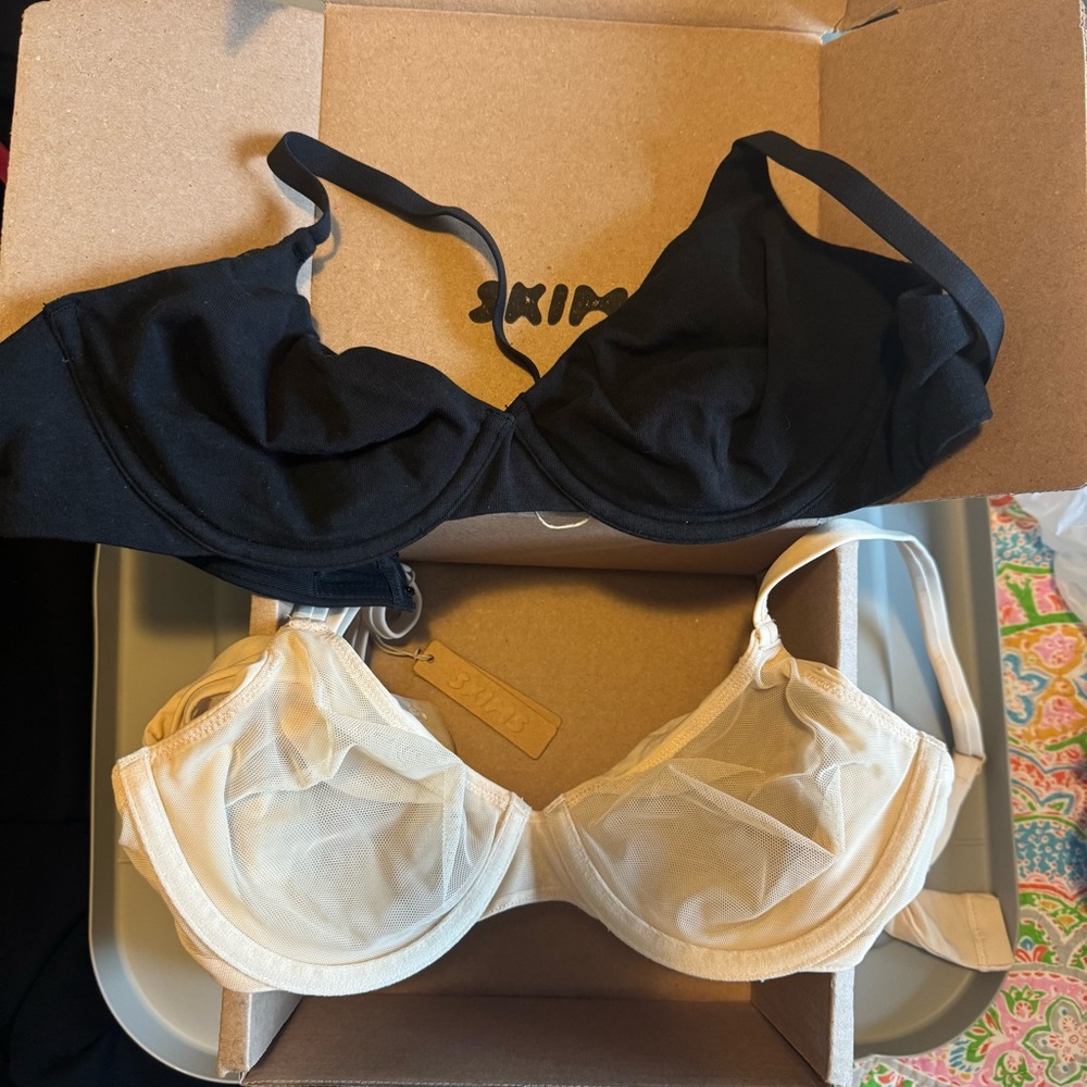NWT SKIMS Tan and Black Intimates Bras NWT Size 36B Bundle
